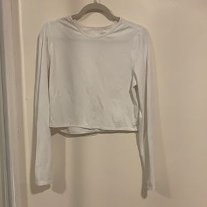 White long sleeve crop top